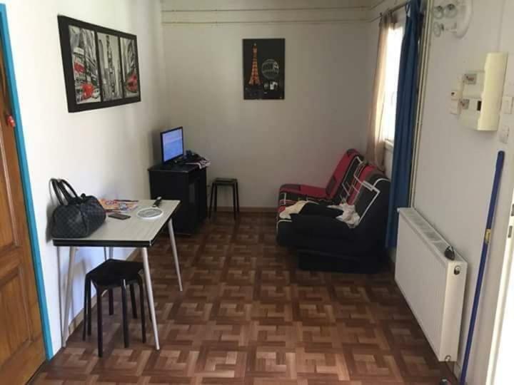 Apartmán Gogo Location 1 Forest-Saint-Julien Exteriér fotografie